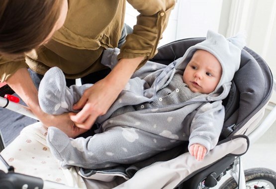 როგორ ჩავაცვათ ბავშვს ზამთარში – ის, რაც ყველა დედამ უნდა გაითვალისწინოს როგორ ჩავაცვათ ბავშვს ზამთარში – ის, რაც ყველა დედამ უნდა გაითვალისწინოს