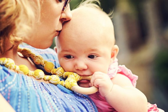 ყველაფერი კბილების ამოჭრის შესახებ