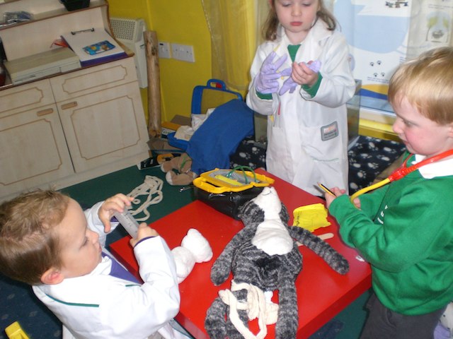 როგორები არიან ბავშვები 3 წლის ასაკში და როგორი თამაშები შეიძლება მოეწონოთ მათ