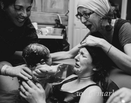 უფრო და უფრო მეტი ქალი ირჩევს სახლში მშობიარობას, აი რატომ !